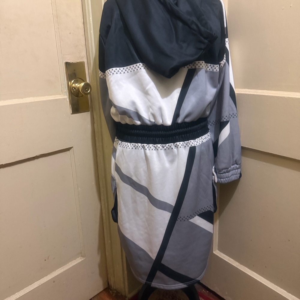 Bundle Long Sleeve Dresses - Picture 11 of 11